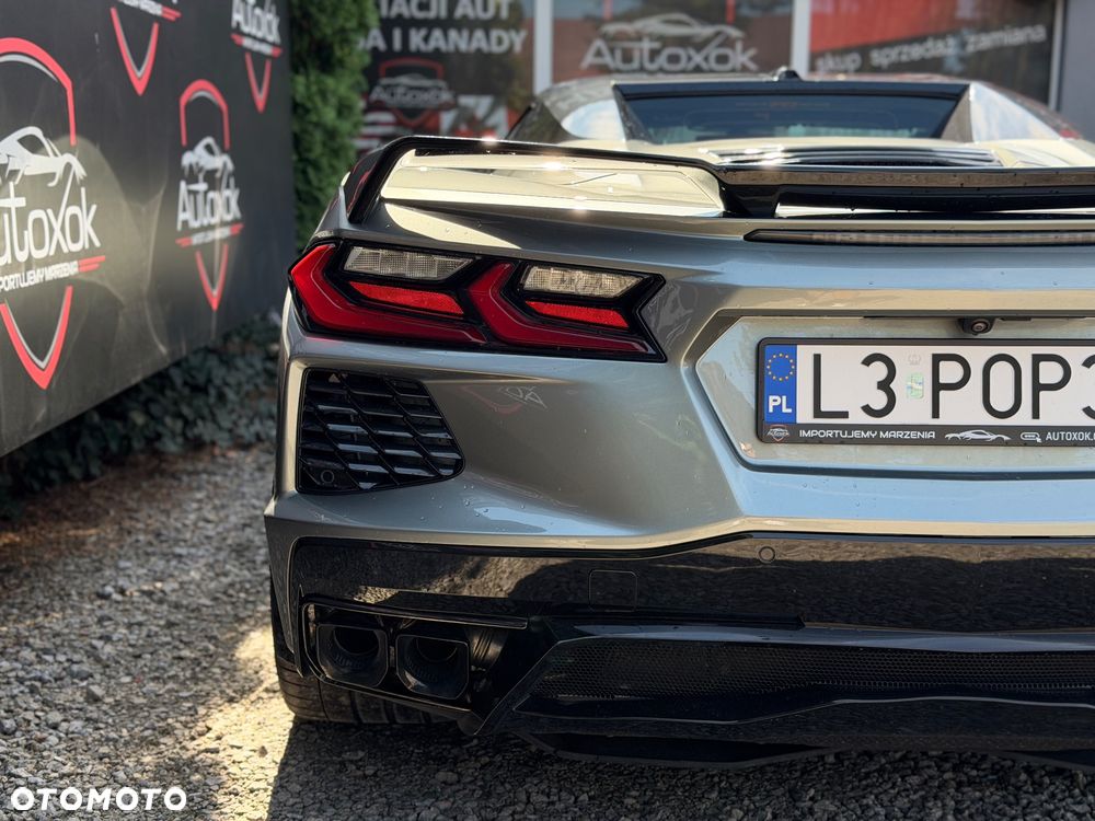 Chevrolet Corvette - 13