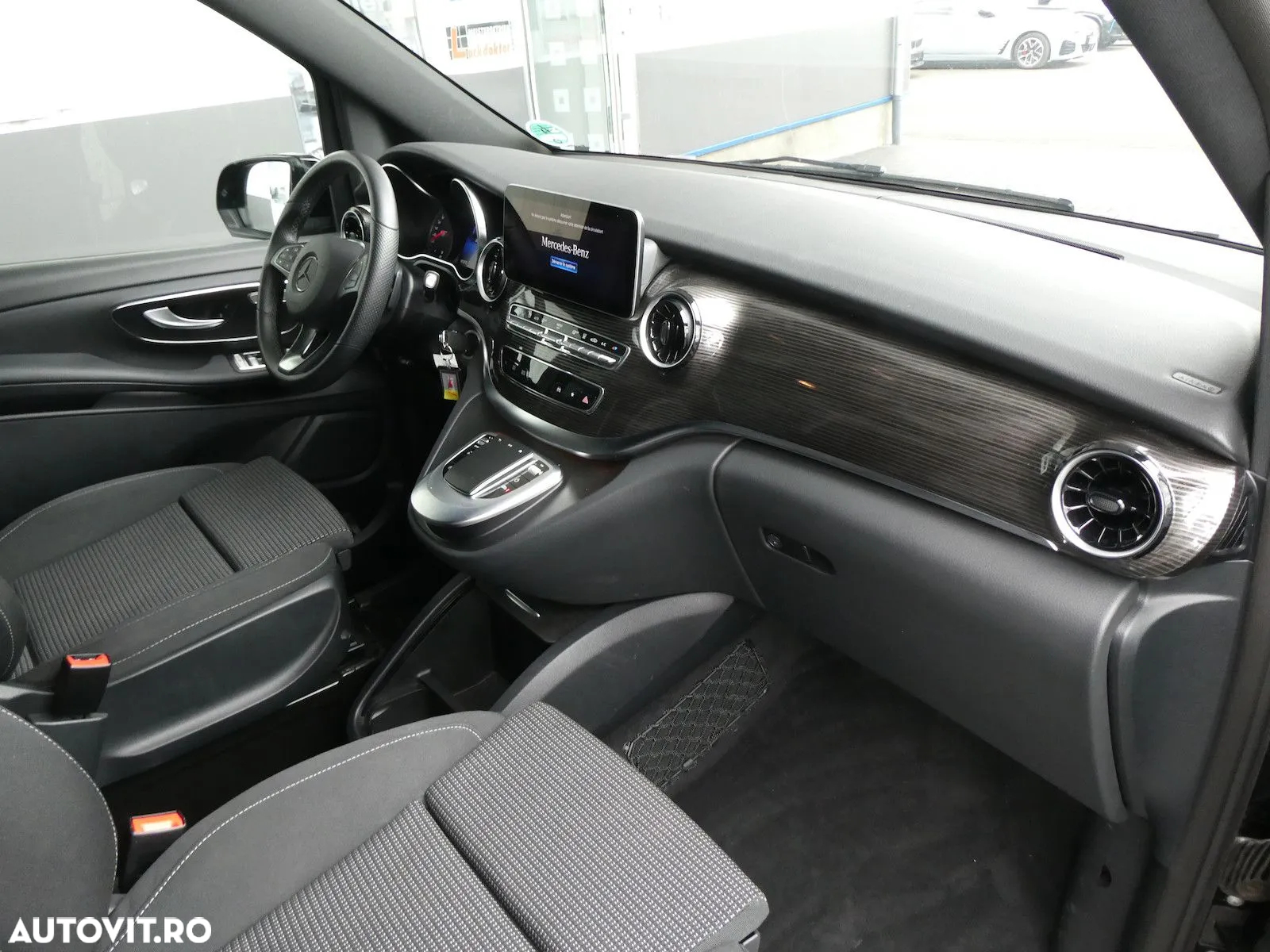 Mercedes-Benz V 300 d Combi Extra-lung 237 CP AWD 9AT - 5