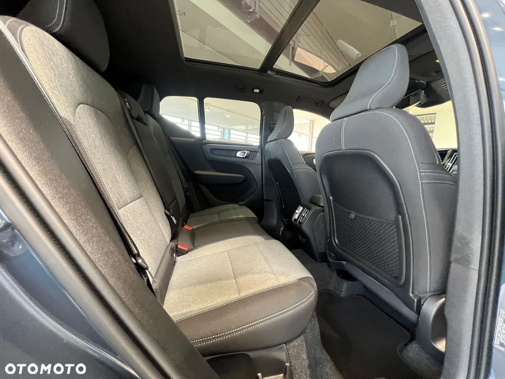 Volvo XC 40 - 29