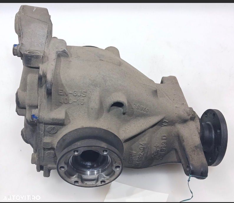 Vând grup diferențial spate original BMW, cod intern 7542092, raport de transmisie 2.47. Piesa este potrivită pentru modelele diesel 118d cu motorul N47/N47N (serie 1 — E81 / E82 / E87 / E88) și este echivalentă cu - 1