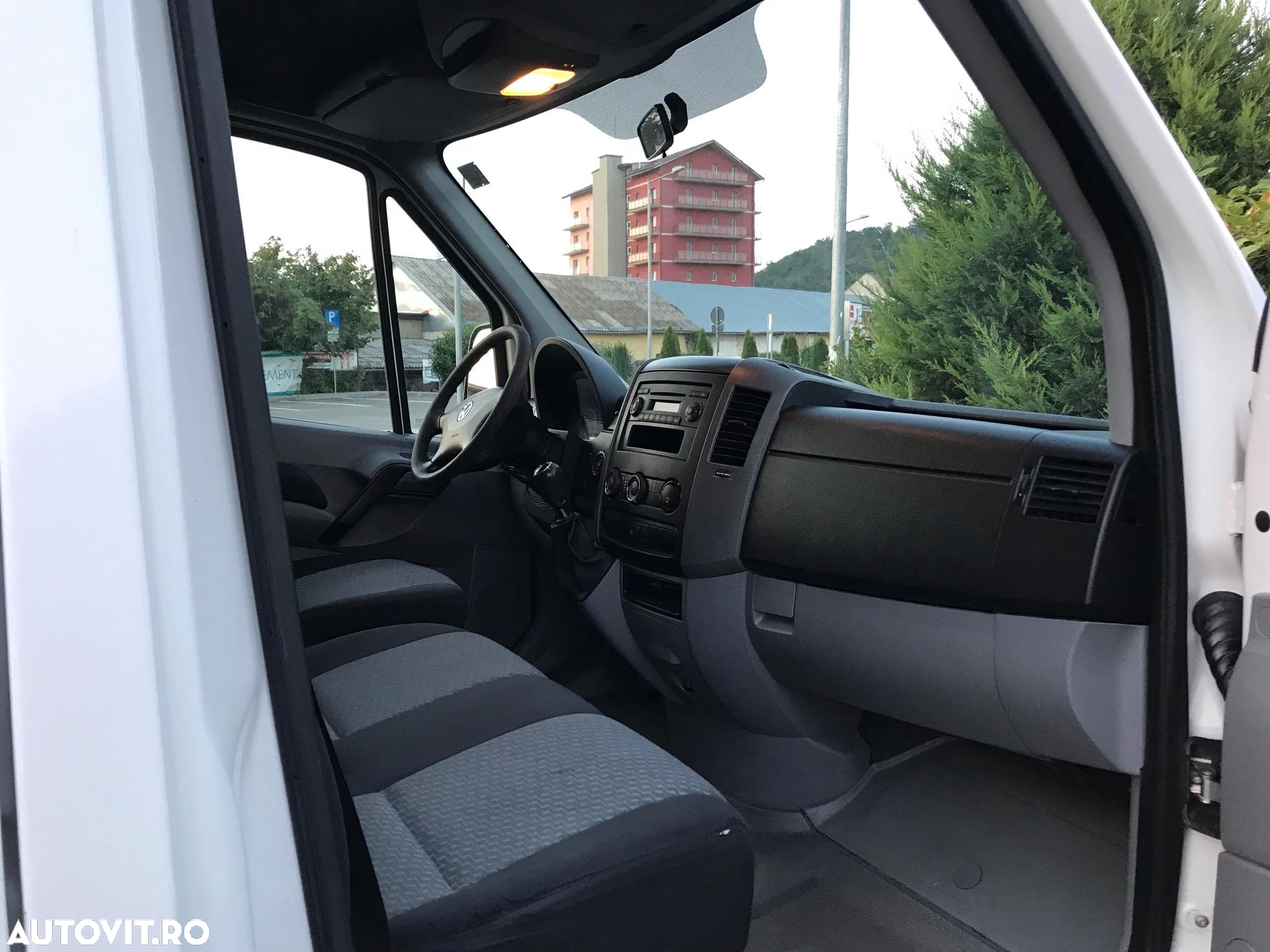 Volkswagen Crafter - 8