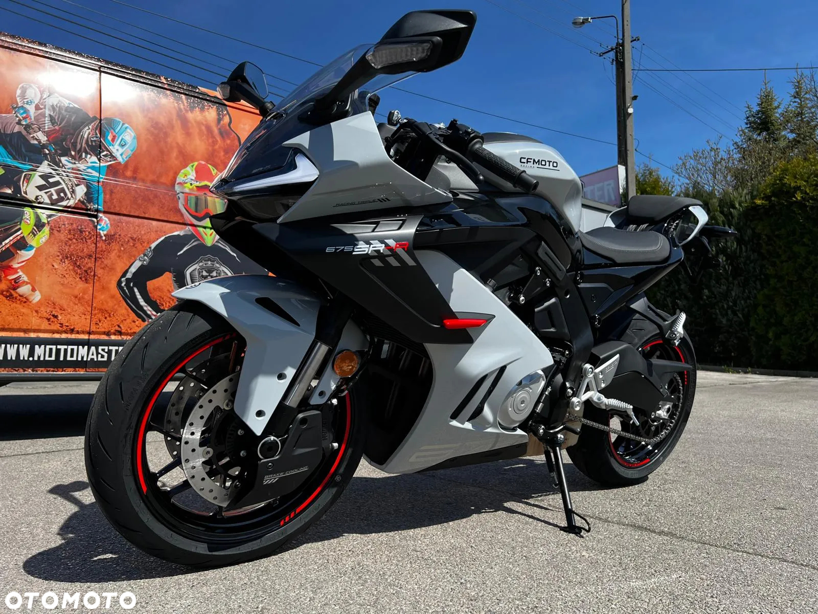 CFMoto SR - 9