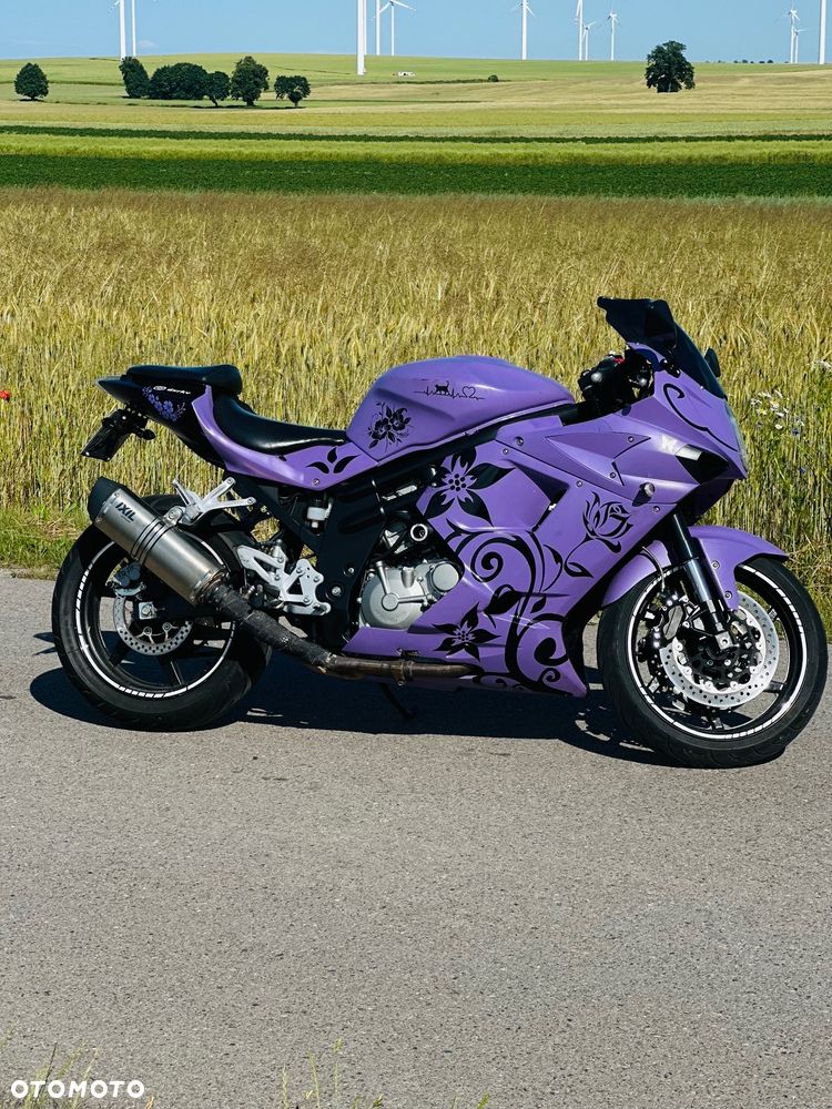 Hyosung GT - 1