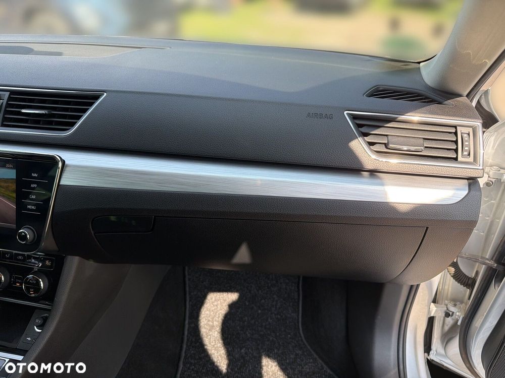 Skoda Superb 2.0 TDI SCR Ambition DSG - 36