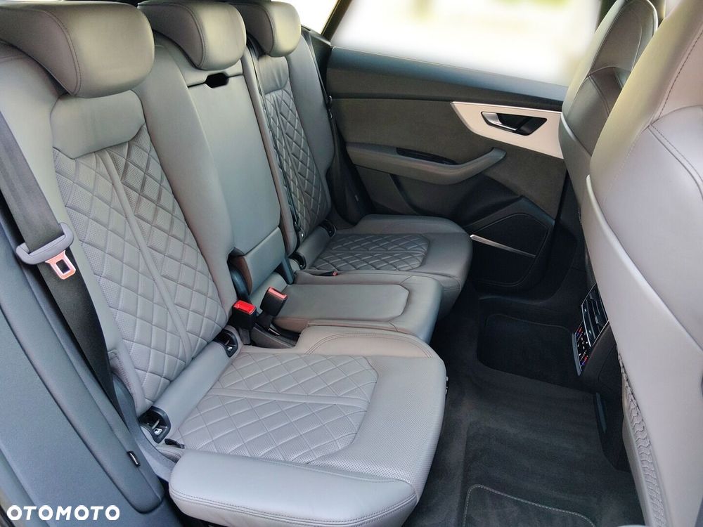 Audi SQ8 TFSI Quattro Tiptronic - 17