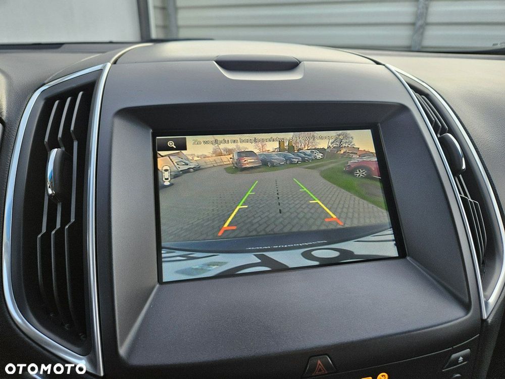 Ford Edge 2.0 TDCi 4x4 Titanium - 38