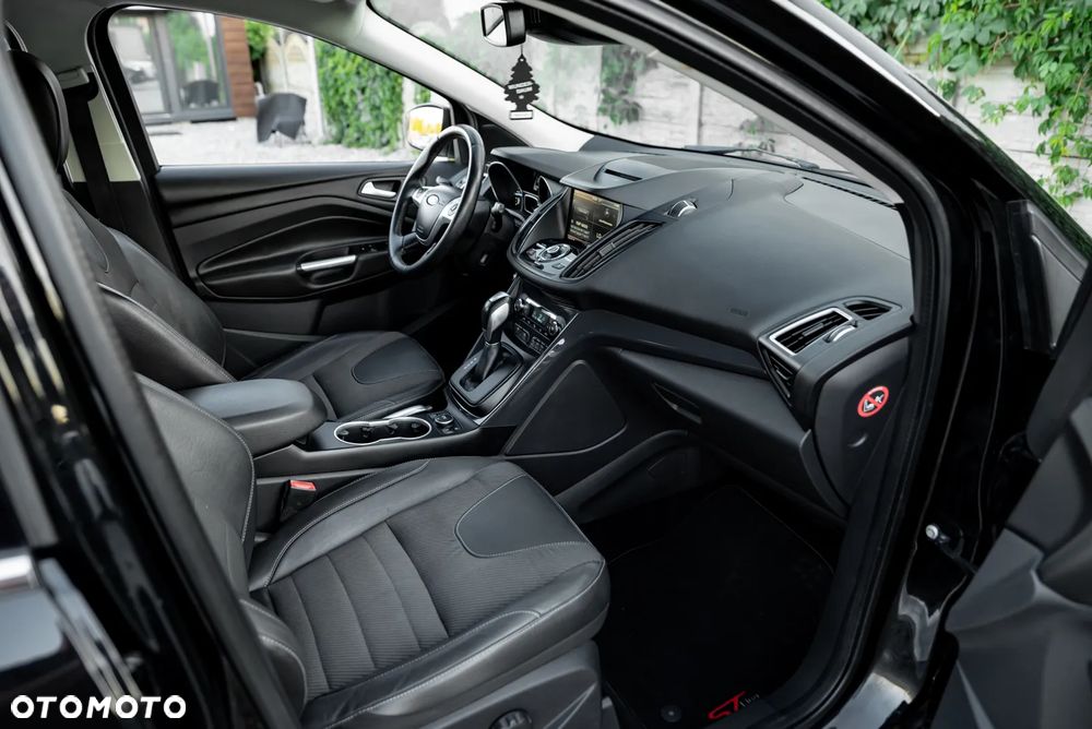 Ford Kuga 2.0 TDCi 4x4 Titanium - 23