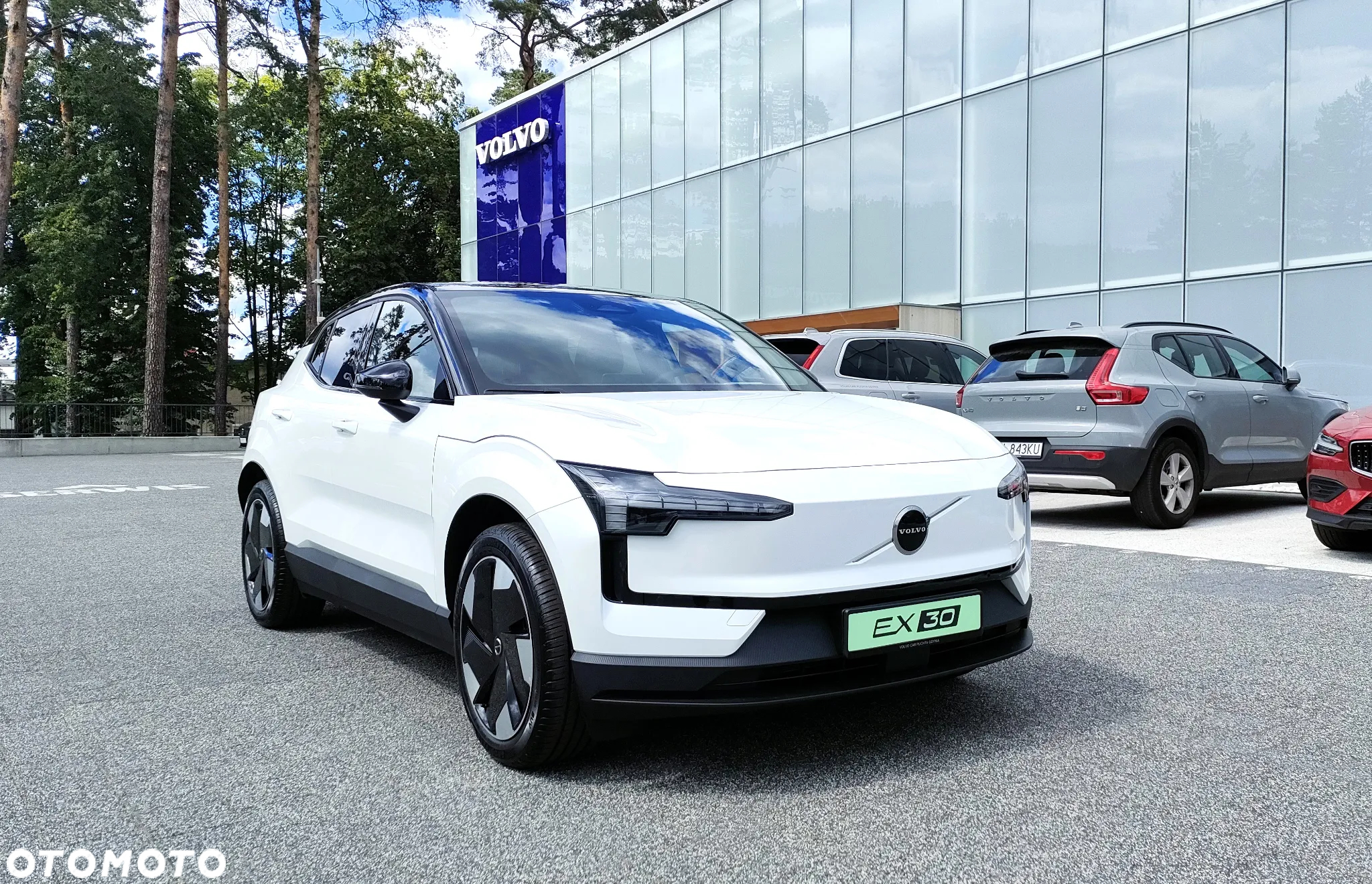 Volvo EX30 69kWh Single Motor Long Range Plus - 2