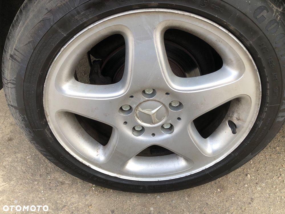 Mercedes-Benz Klasa C 180 Classic - 15