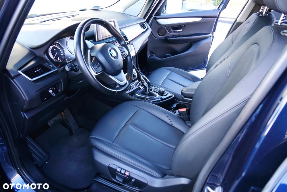 BMW Seria 2 218d Advantage sport - 23