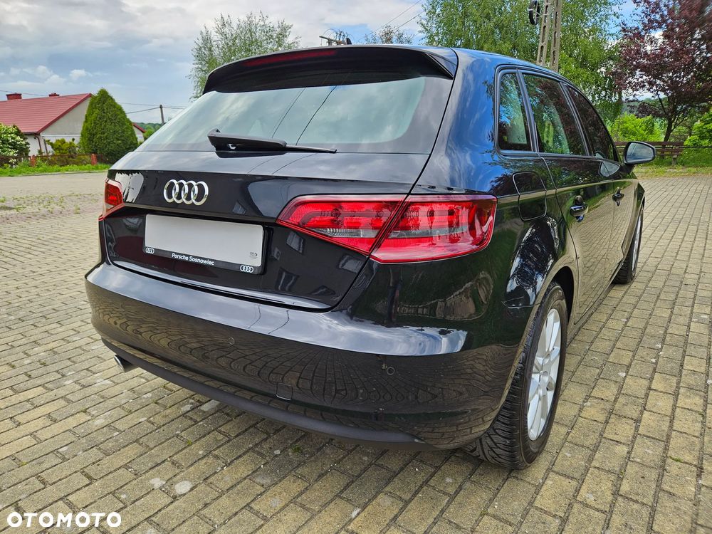 Audi A3 Sportback 1.6 TDI Attraction - 8