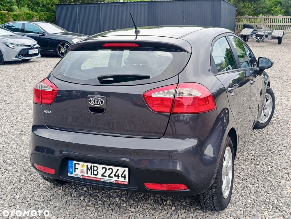 Kia Rio 1.2 Attract - 8