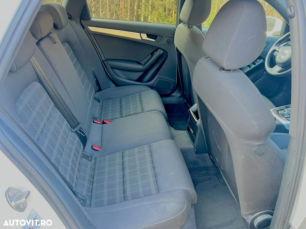 Audi A4 Avant 2.0 TDI DPF quattro S tronic S line Sportpaket - 24