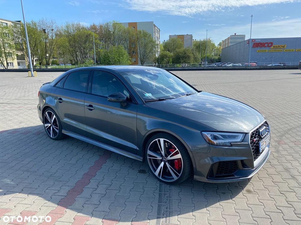 Audi RS3 Limousine S tronic - 2