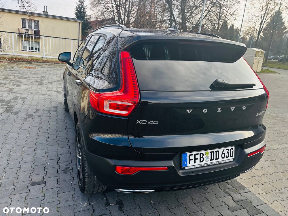 Volvo XC 40 D4 AWD Geartronic R-Design - 13