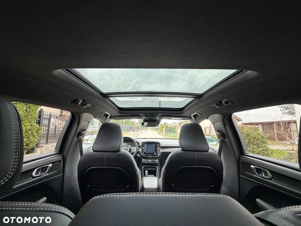 Volvo XC 40 T5 AWD R-Design - 29