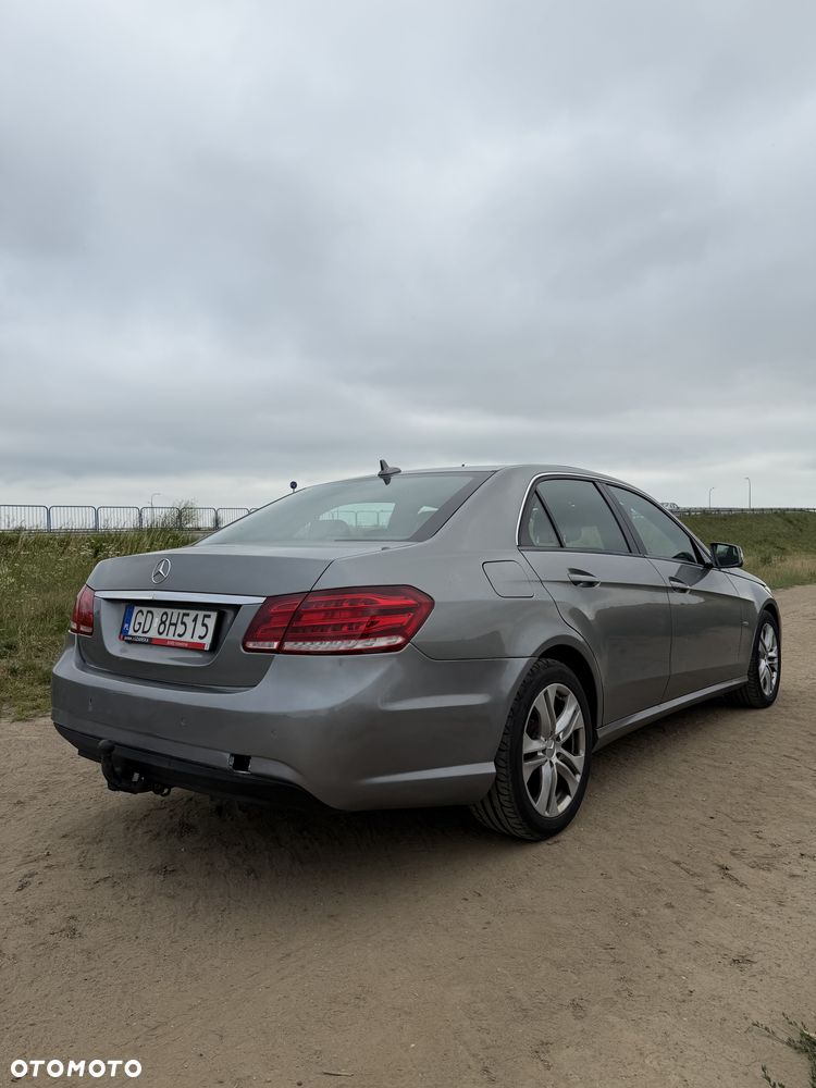 Mercedes-Benz Klasa E 220 CDI BlueEff Avantgarde - 5