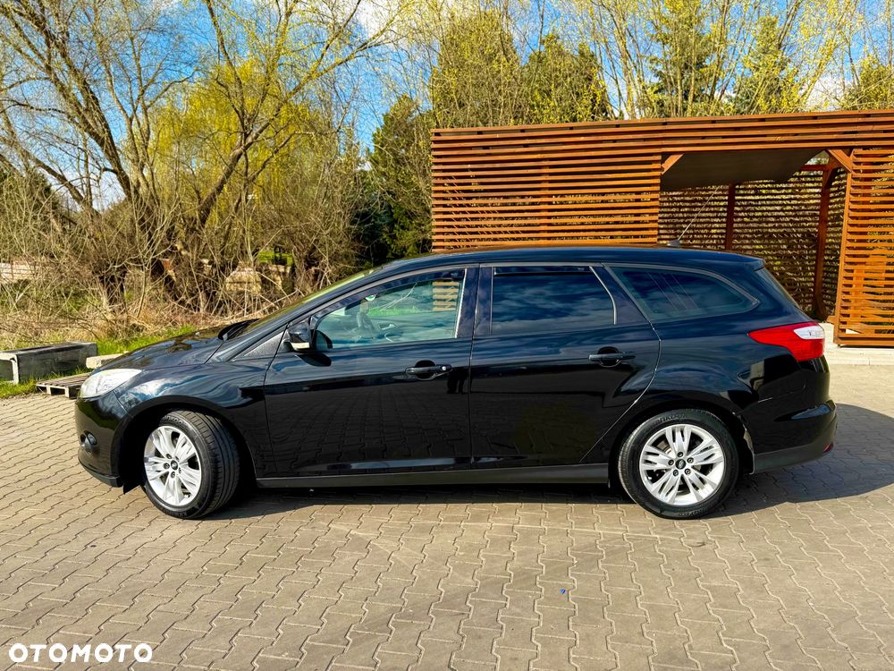 Ford Focus 1.6 TDCi DPF SYNC Edition - 6