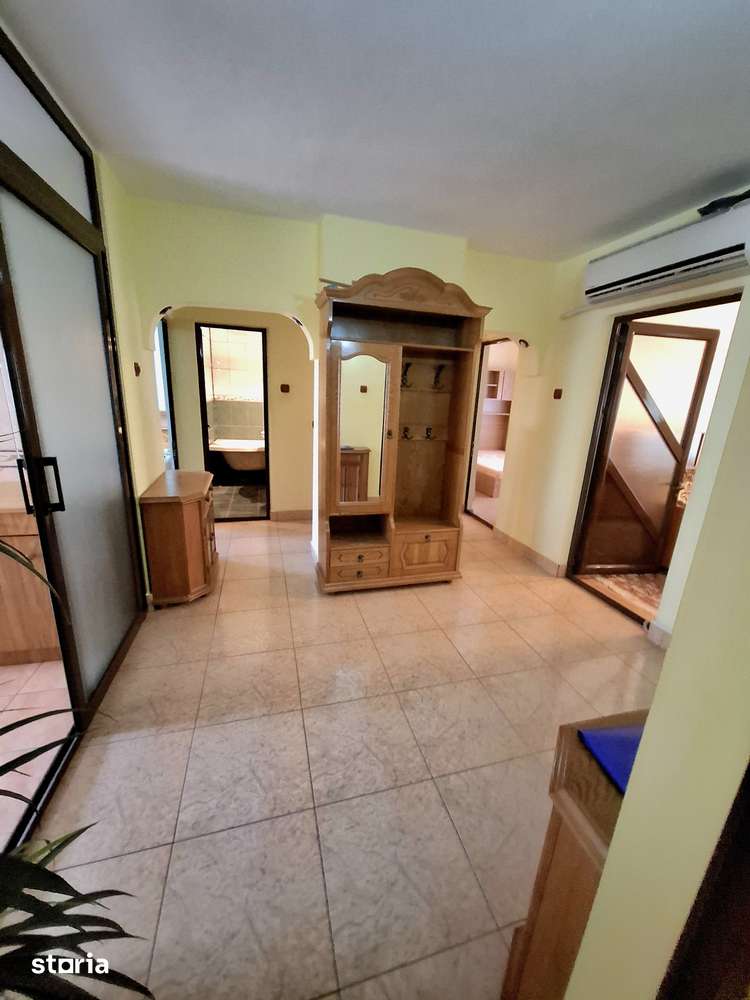 Apartament 4 camere mobilat si utilat,str Decebal,vis a vis de Profi - Imagine principală: 3/19