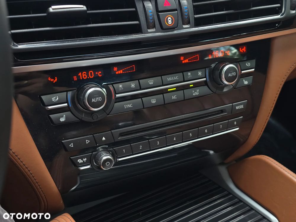 BMW X6 M50d - 26