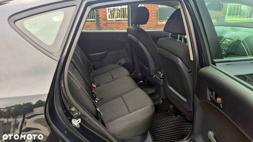 Hyundai i30 1.4 Classic + - 14