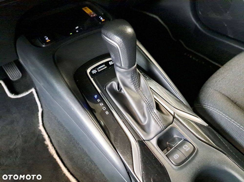 Toyota Corolla 1.8 Hybrid Comfort - 28
