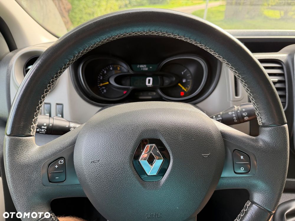 Renault Trafic - 17