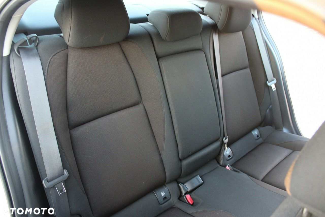 Mazda 3 - 19