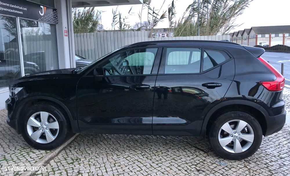 Volvo XC 40 1.5 T2 Momentum Plus - 13
