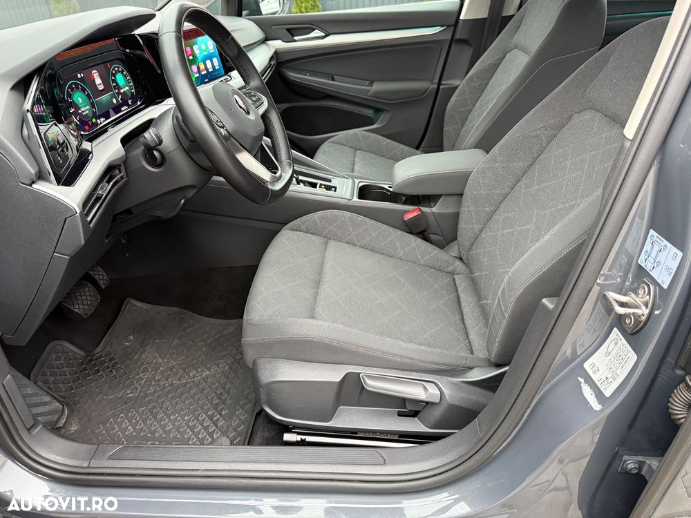 Volkswagen Golf - 10