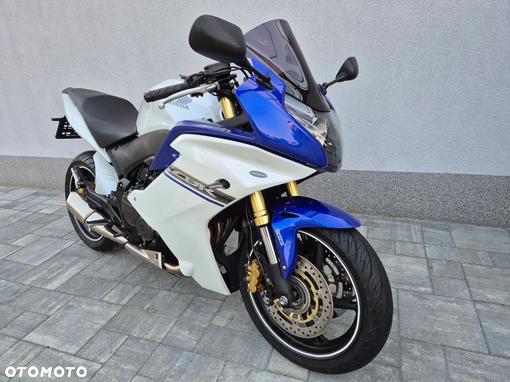 Honda CBR - 1
