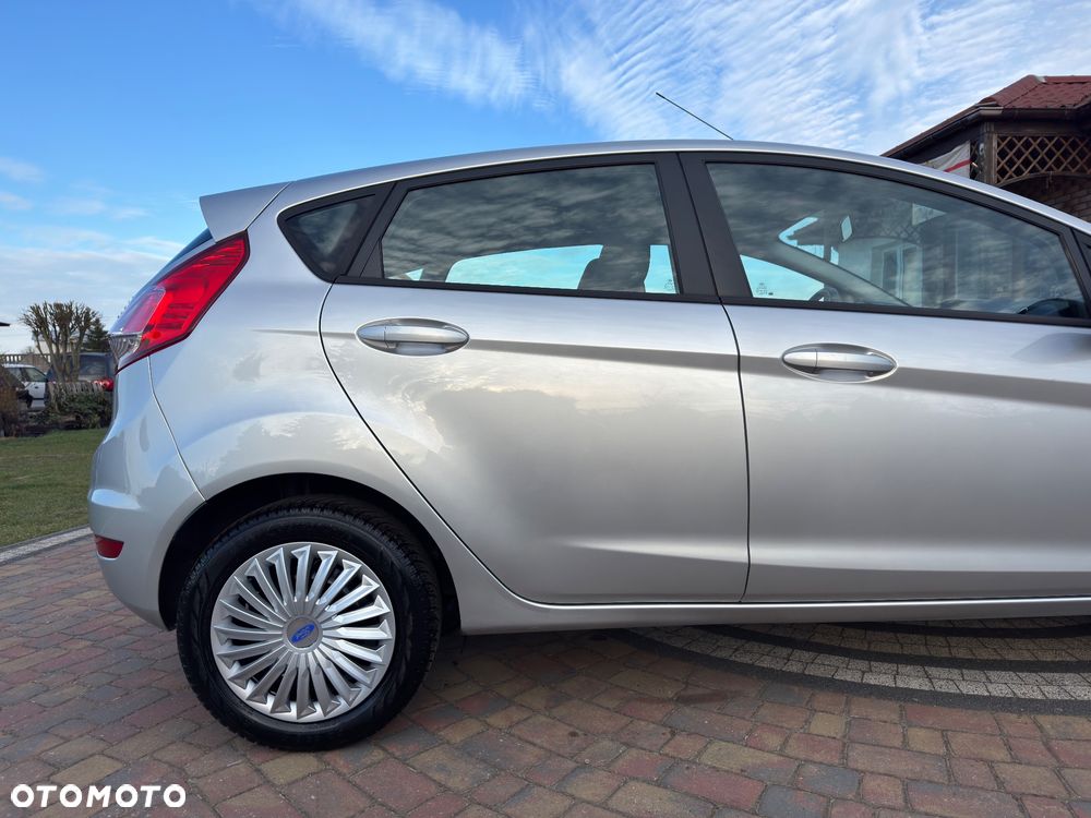 Ford Fiesta - 15