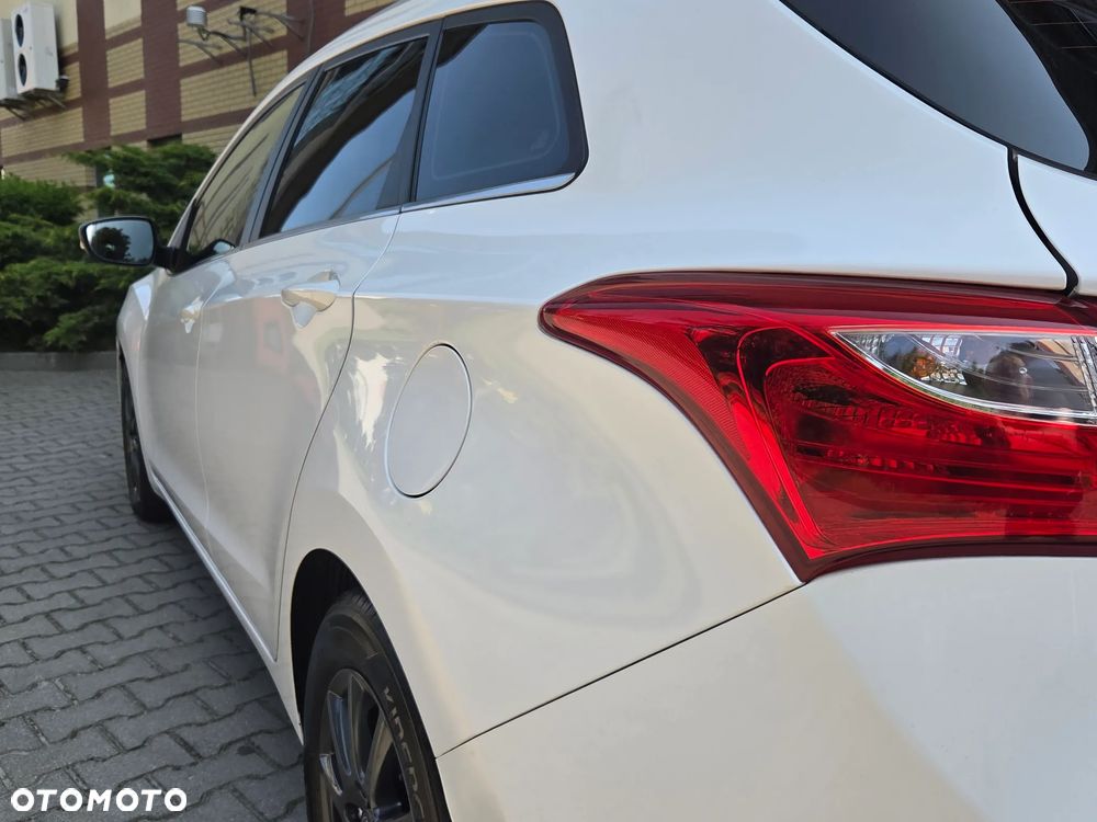 Hyundai i30 1.6 CRDi Premium - 15