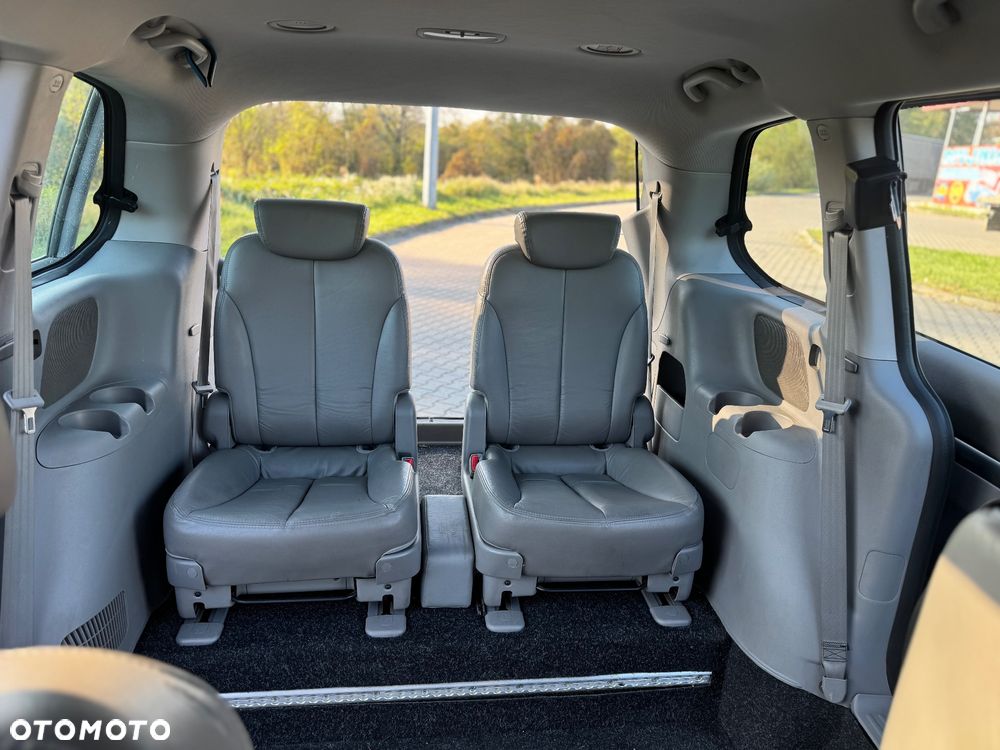 Kia Carnival 06-09 - 15