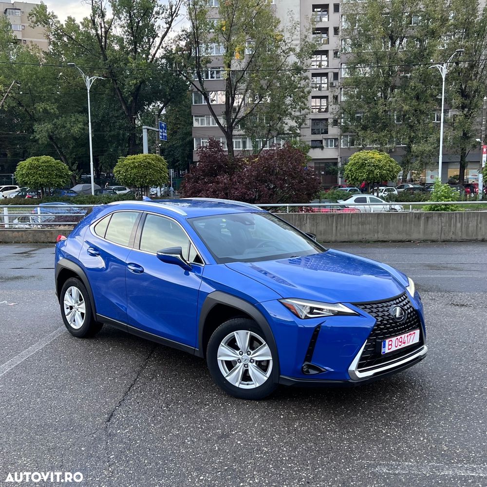 Lexus UX - 10