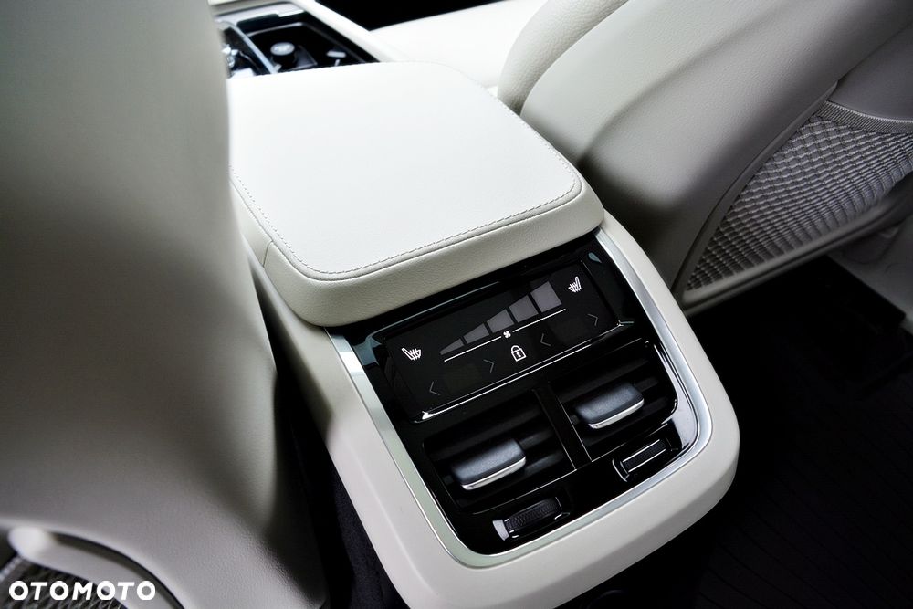 Volvo XC 90 T8 AWD Recharge Plus Bright - 11