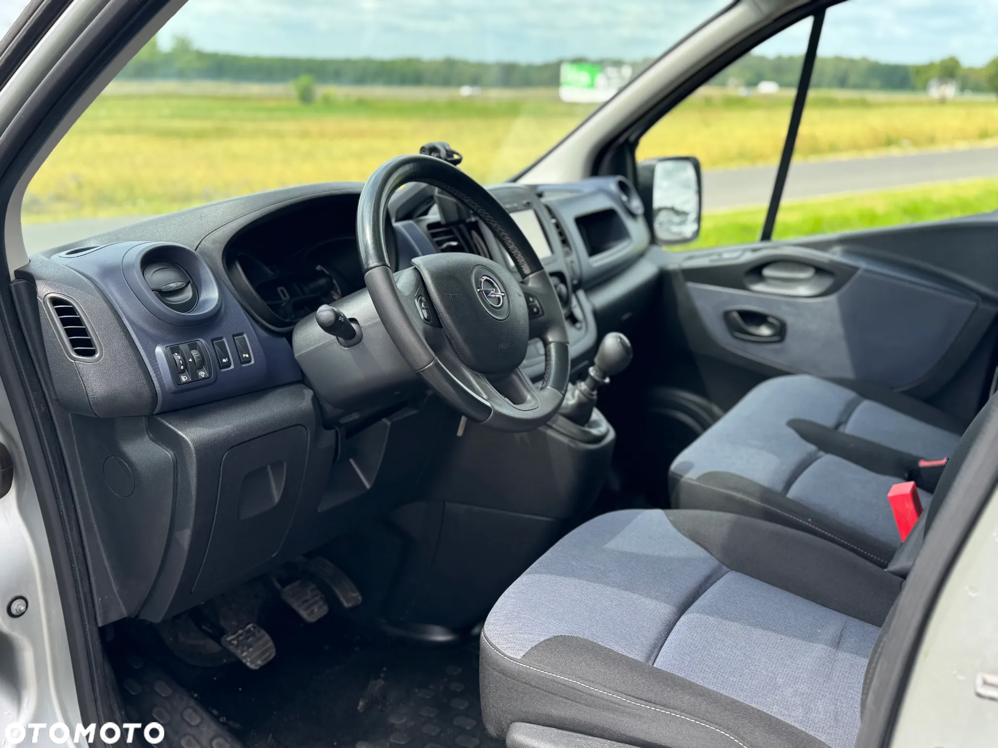 Opel VIVARO - 9