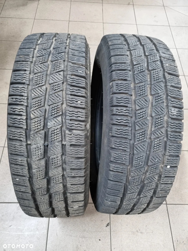 OPONY 215/65 R 16C COLLINS