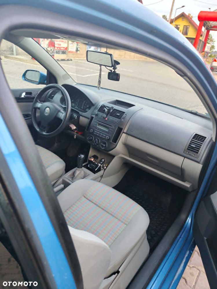 Volkswagen Polo - 8