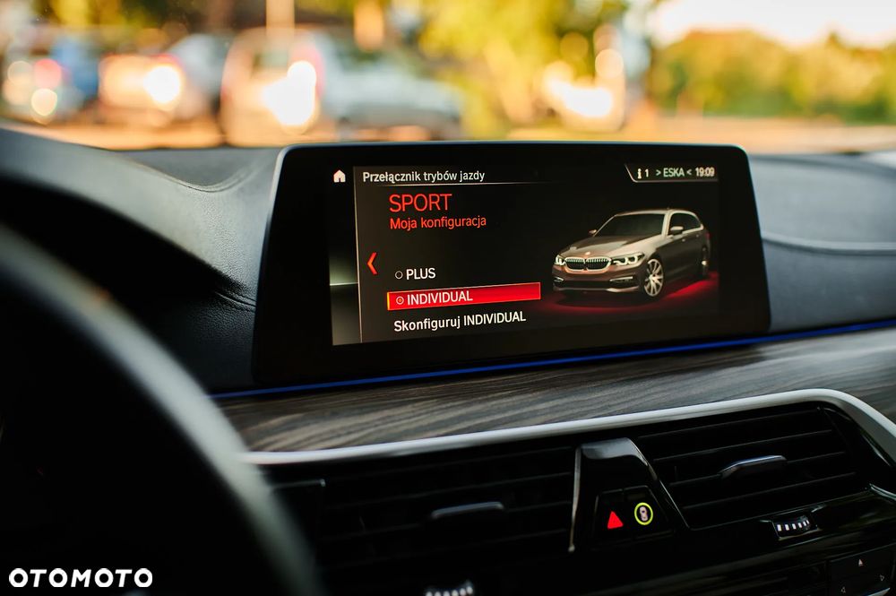 BMW Seria 5 525d Luxury Line - 35