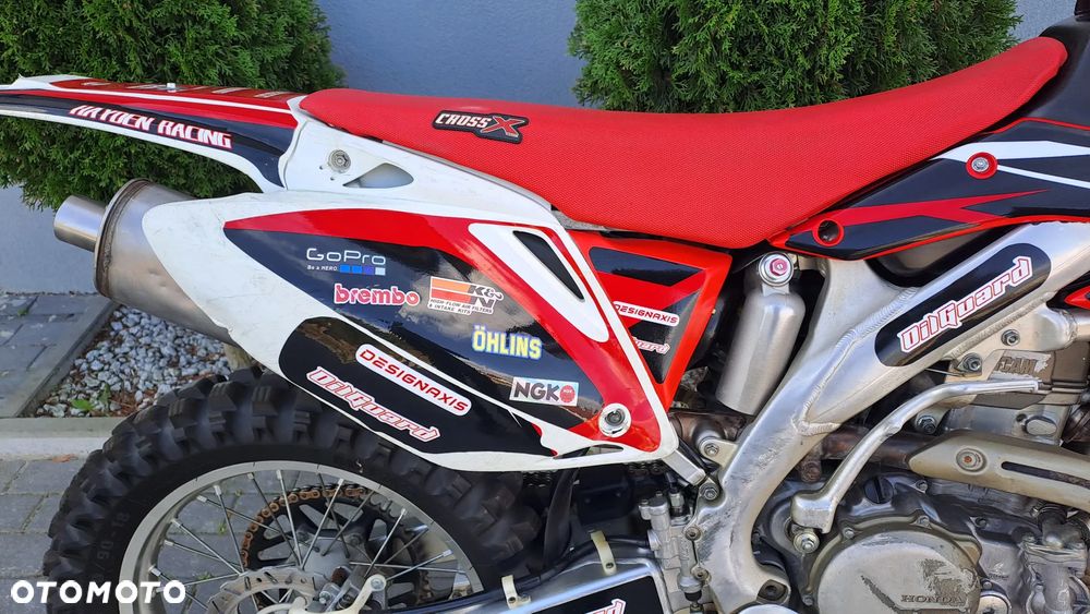 Honda CRF - 9