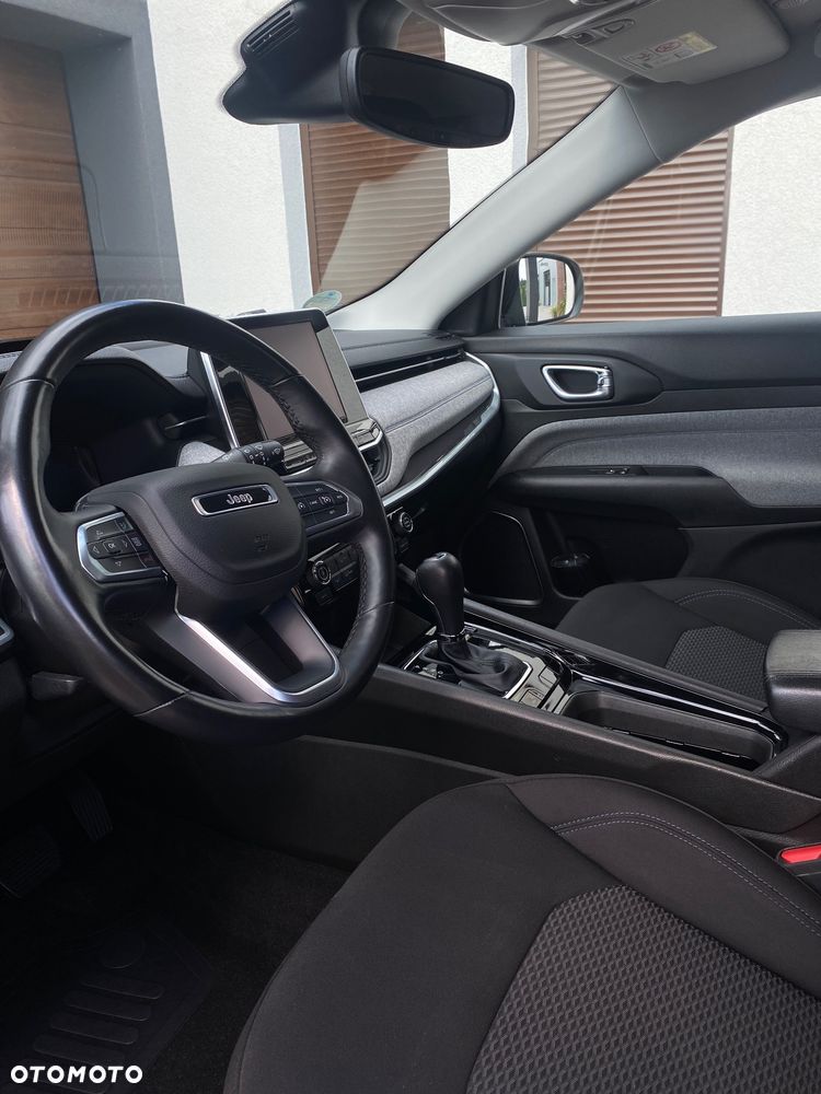Jeep Compass - 12