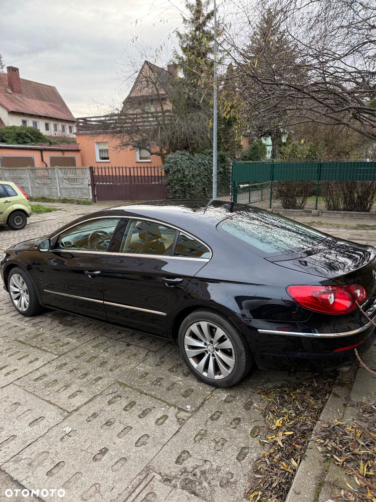 Volkswagen Passat 2.0 TDI Highline - 20