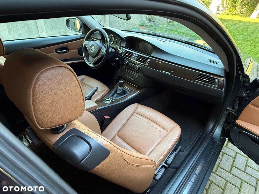 BMW Seria 3 320d - 6