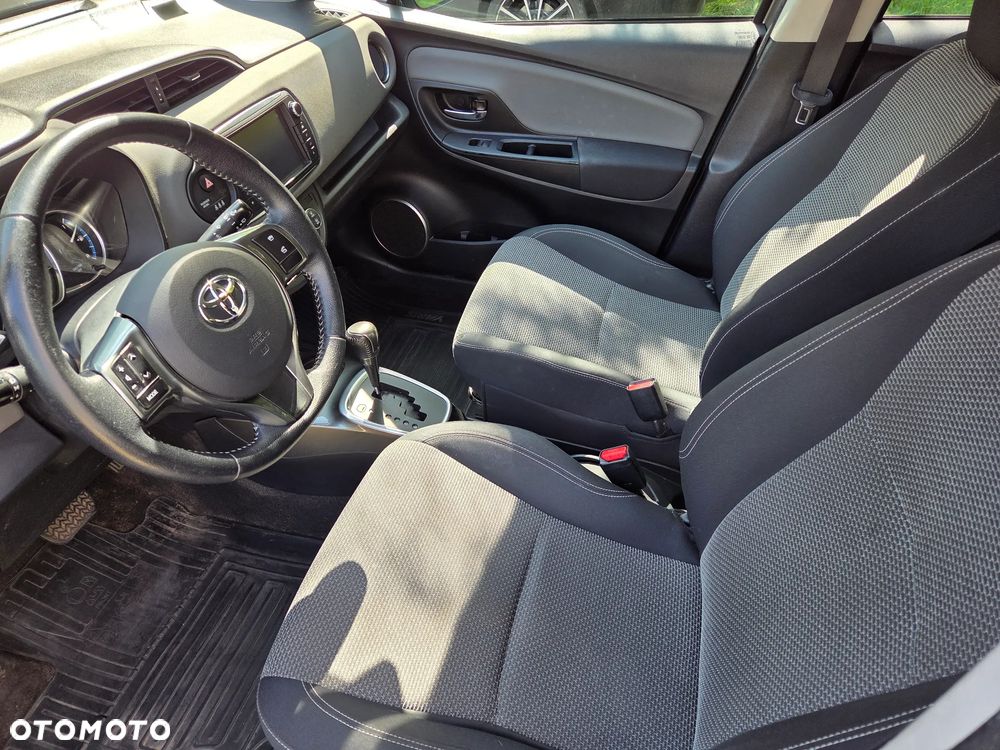 Toyota Yaris Hybrid 100 Premium EU6 - 14