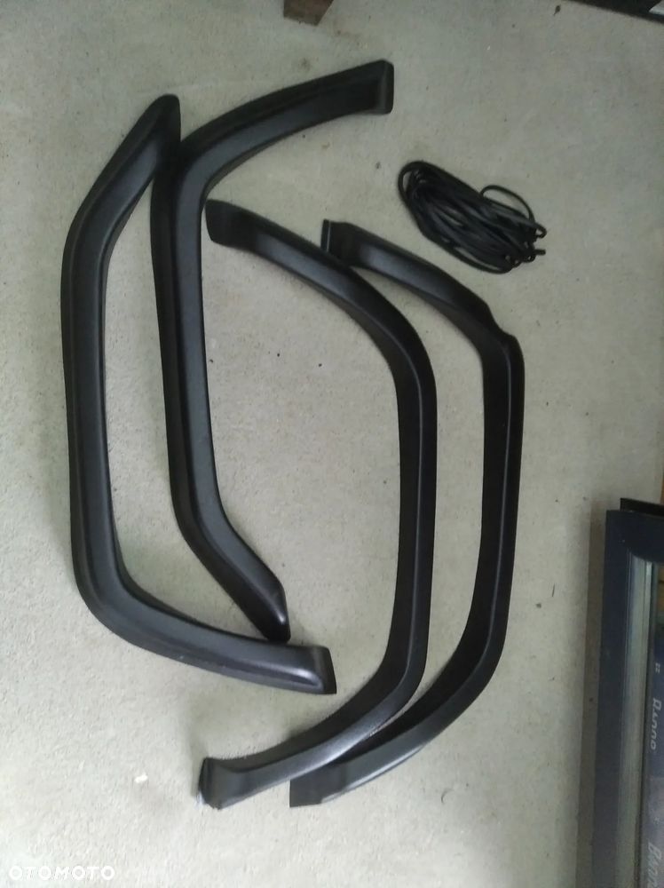 plastiki nakladki poszerzenia blotnikow nadkoli z wlokna szklanego listwy TOYOTA LAND CRUISER 70 73 LJ70 LJ73 J7 LC70 LC73 lc75 lc76 lj75 lj76 j70 j73 j75 j76 71 74 75 76 rj70 rj73 bj70 bj73 bj71 - 4
