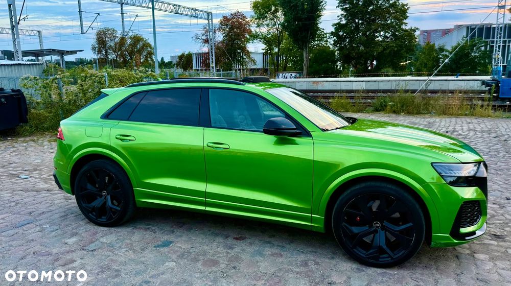 Audi RS Q8 - 2