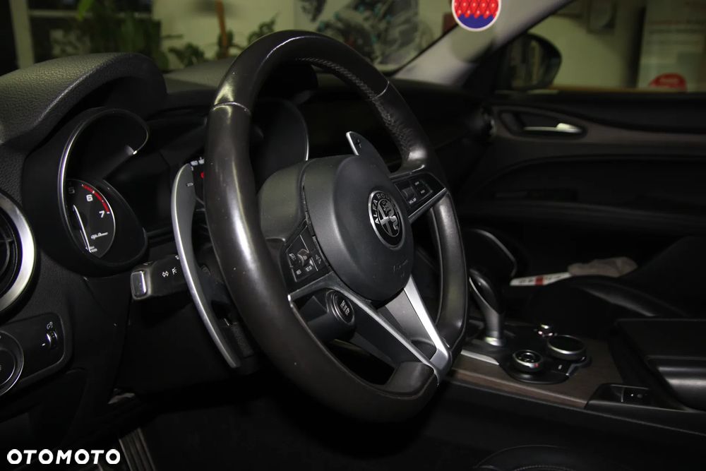 Alfa Romeo Stelvio 2.0 Turbo First Edition Q4 - 16