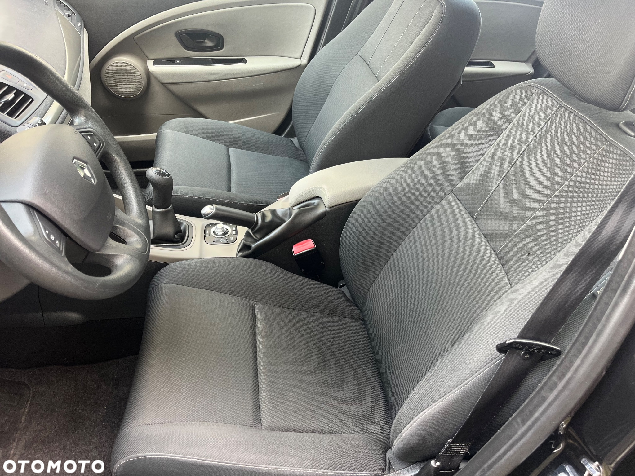 Renault Megane 1.6 16V 100 TomTom Edition - 11