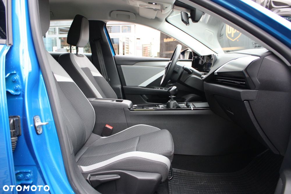 Opel Astra 1.2 T Edition S&S - 22